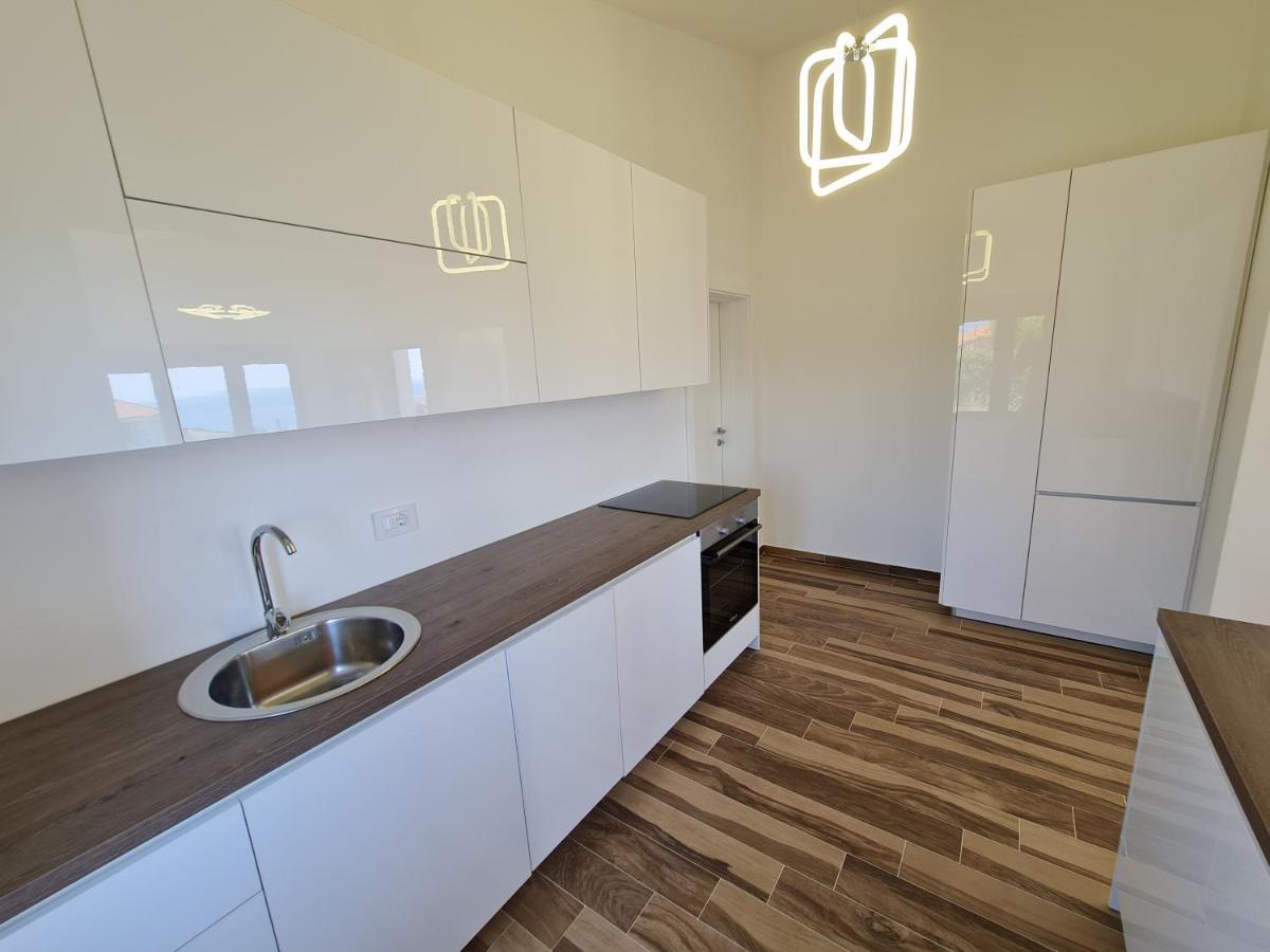 Luxury Penthouse With Panoramic View Ulcinj Exterior foto