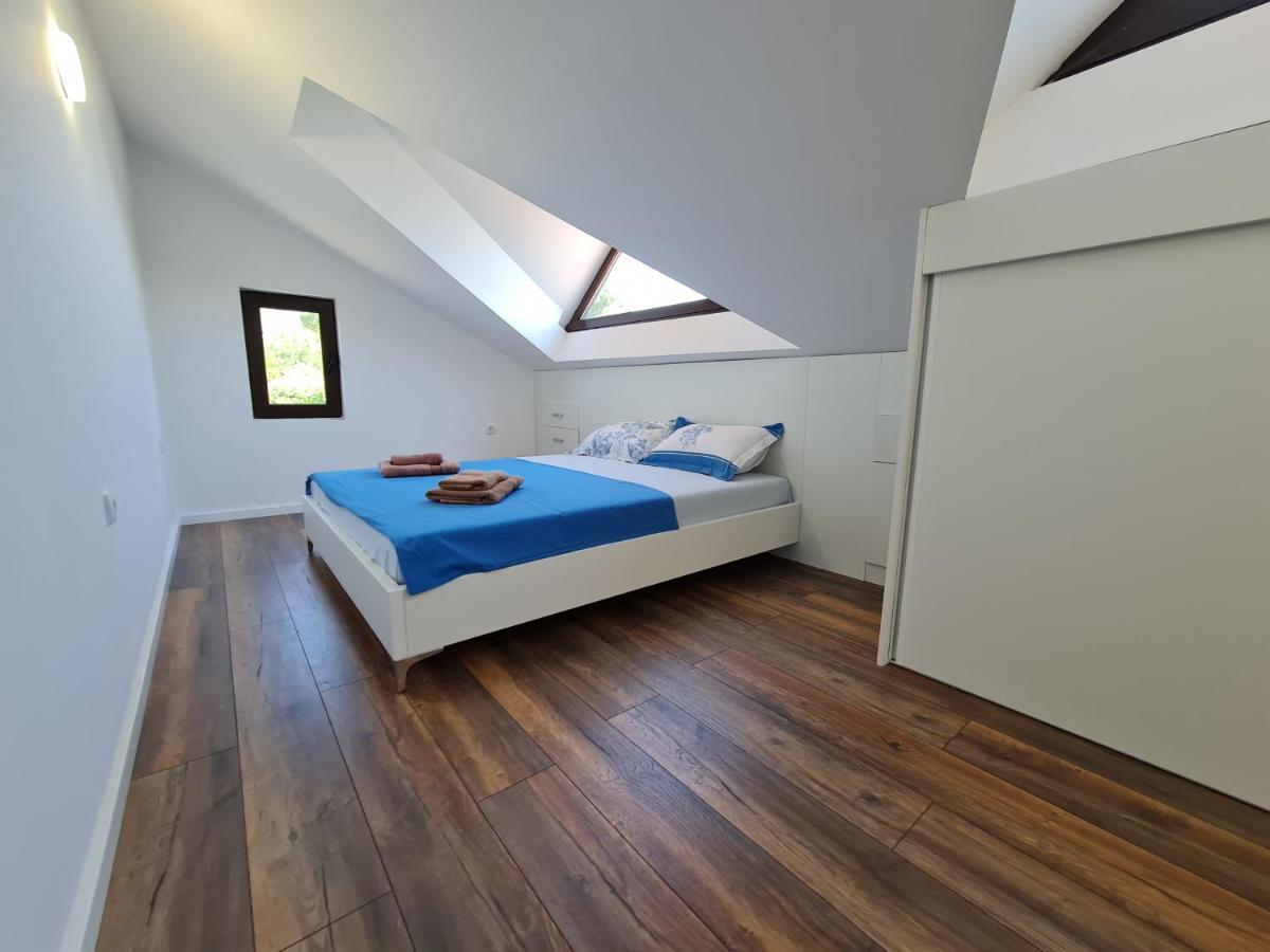 Luxury Penthouse With Panoramic View Ulcinj Exterior foto